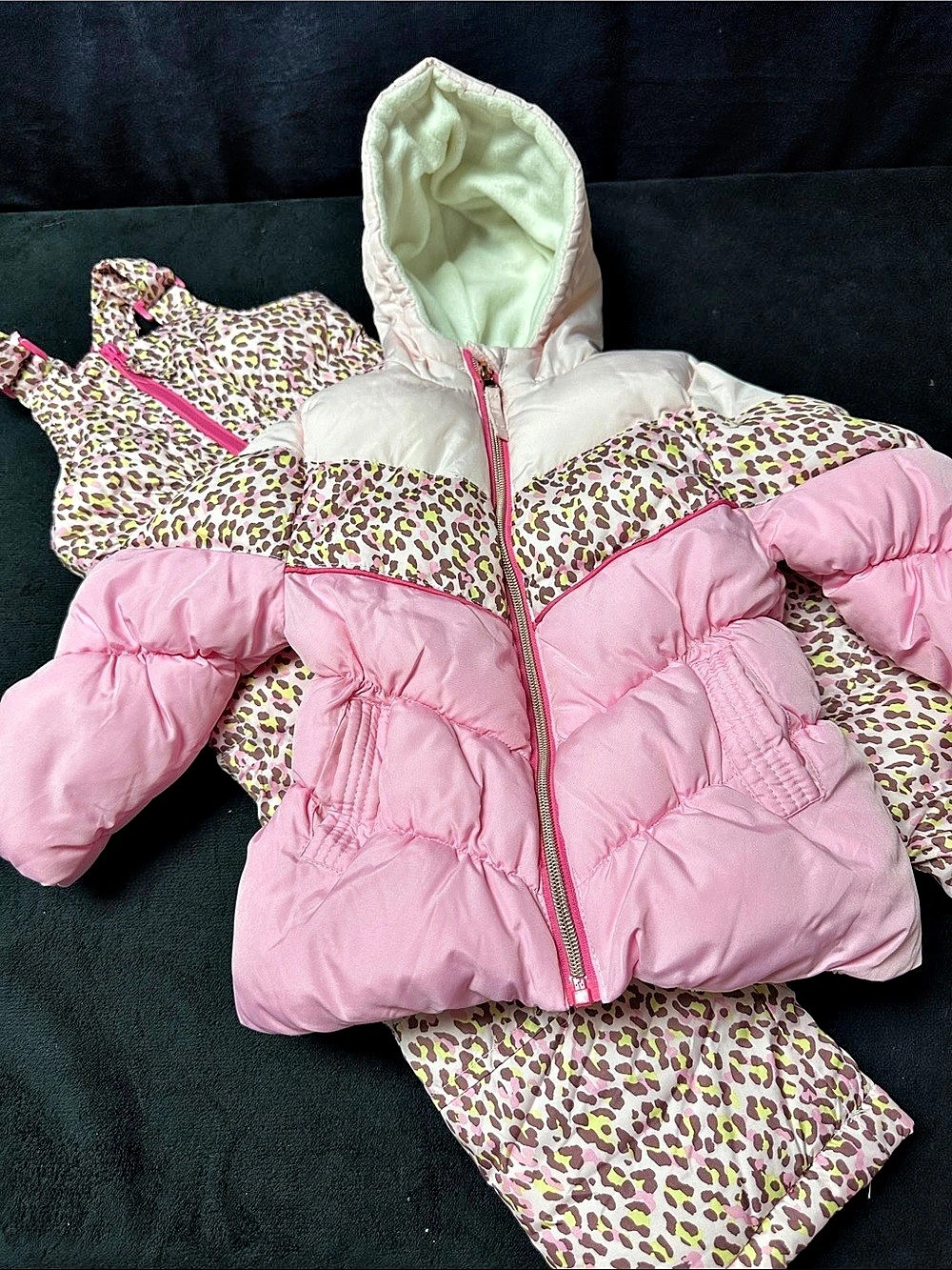 Wippette Kids snowsuit set Pink Animal Print Girls 2T